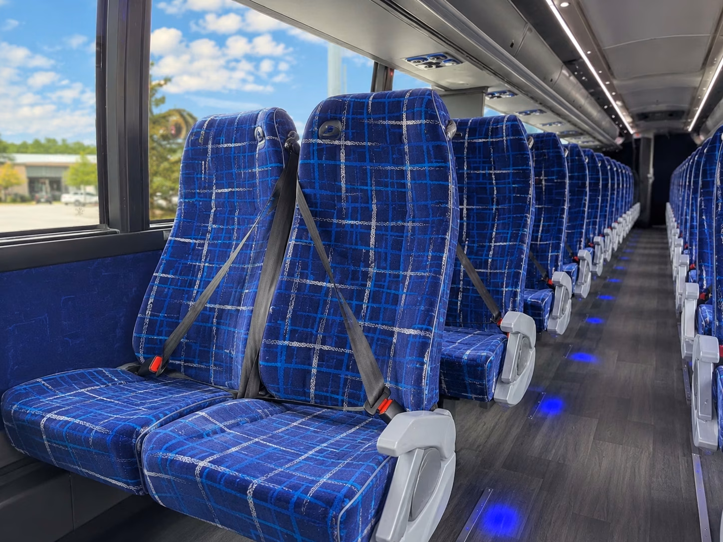 corporate event and outing charter bus rentals in woodbury