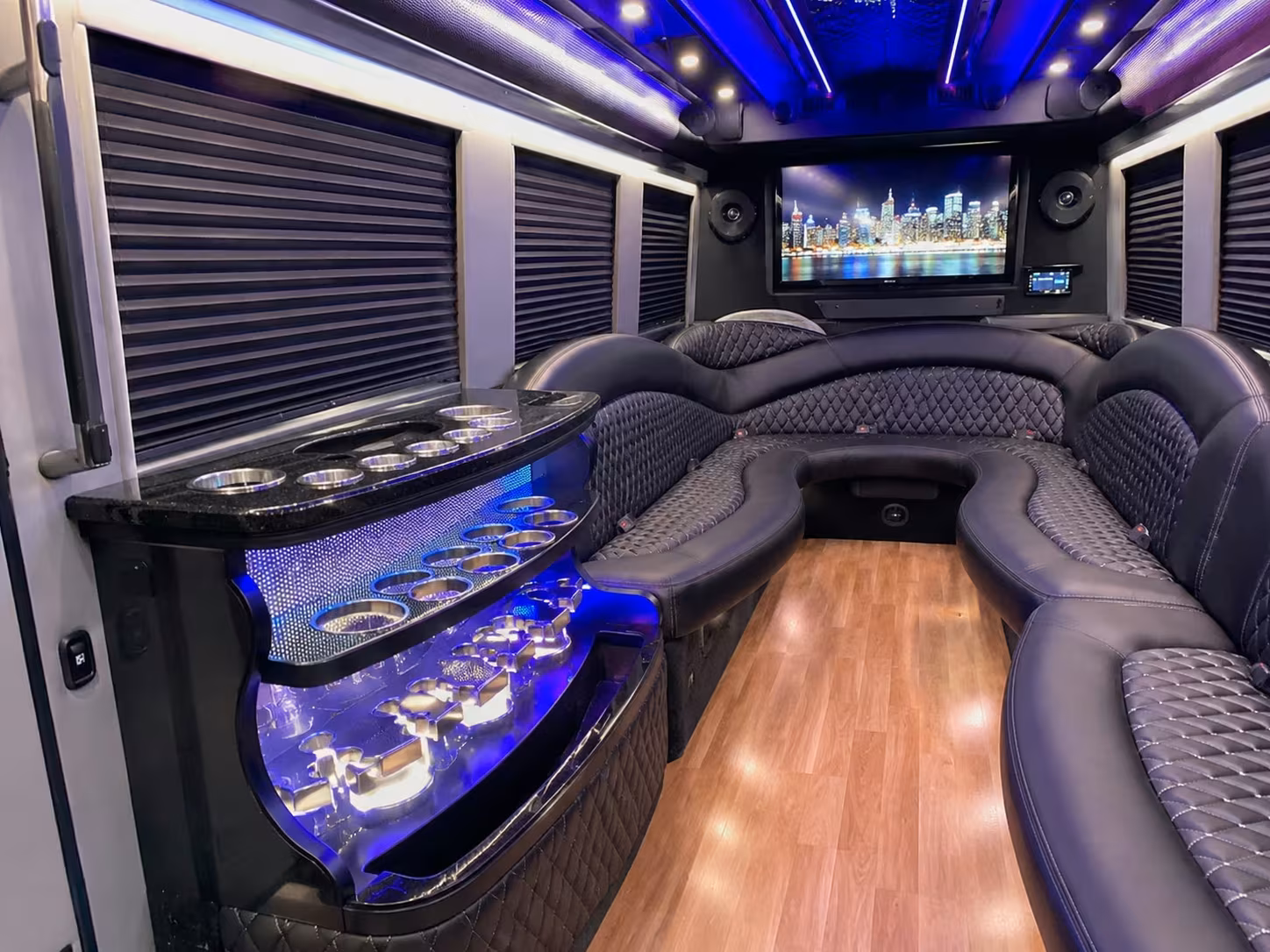easily book party buses for woodbury bachelorette parties