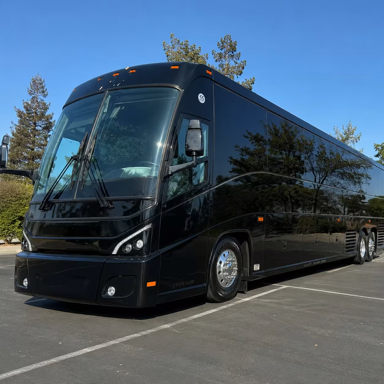 long distance bus rentals from woodbury to top midwest destinations