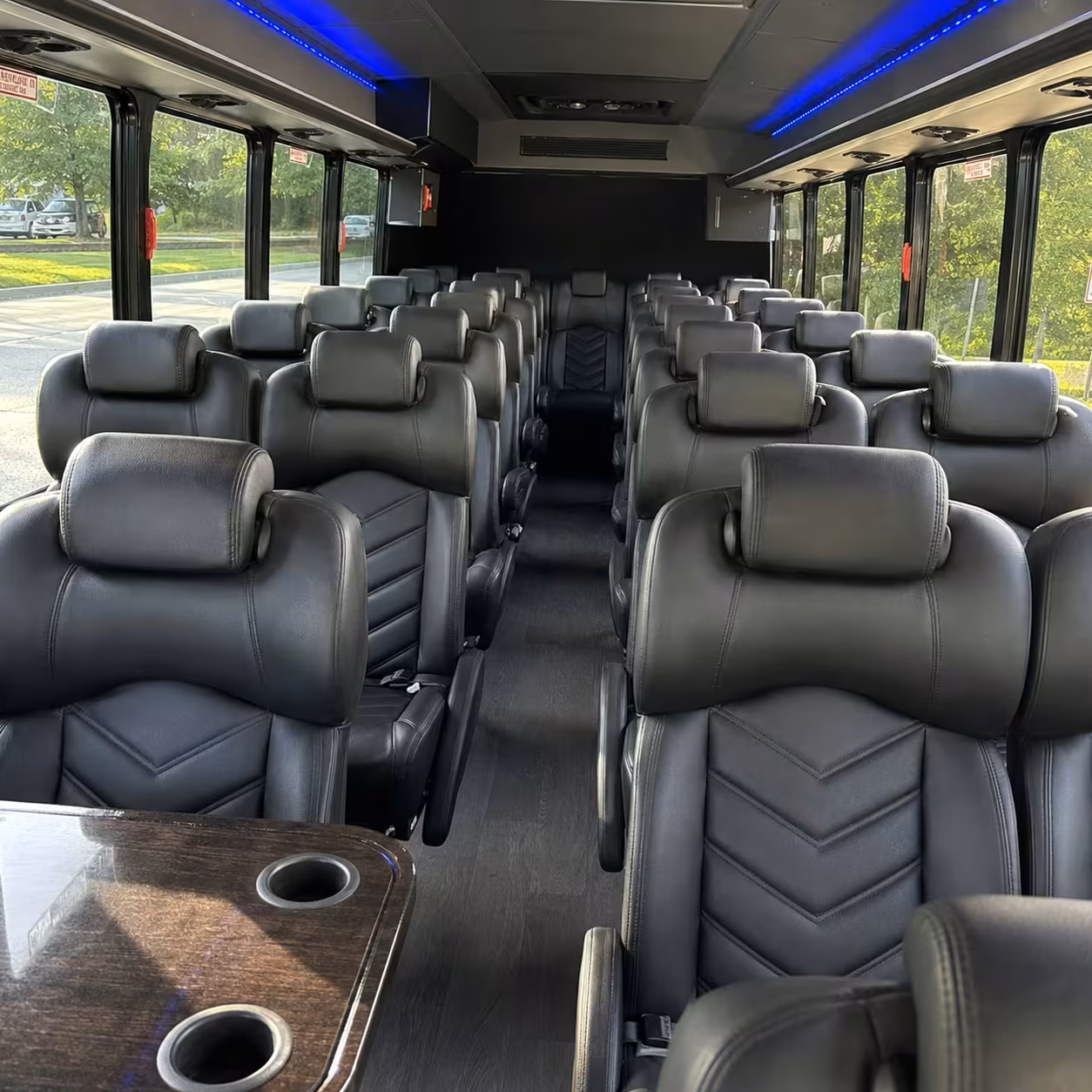 woodbury 18 passenger minibus rental