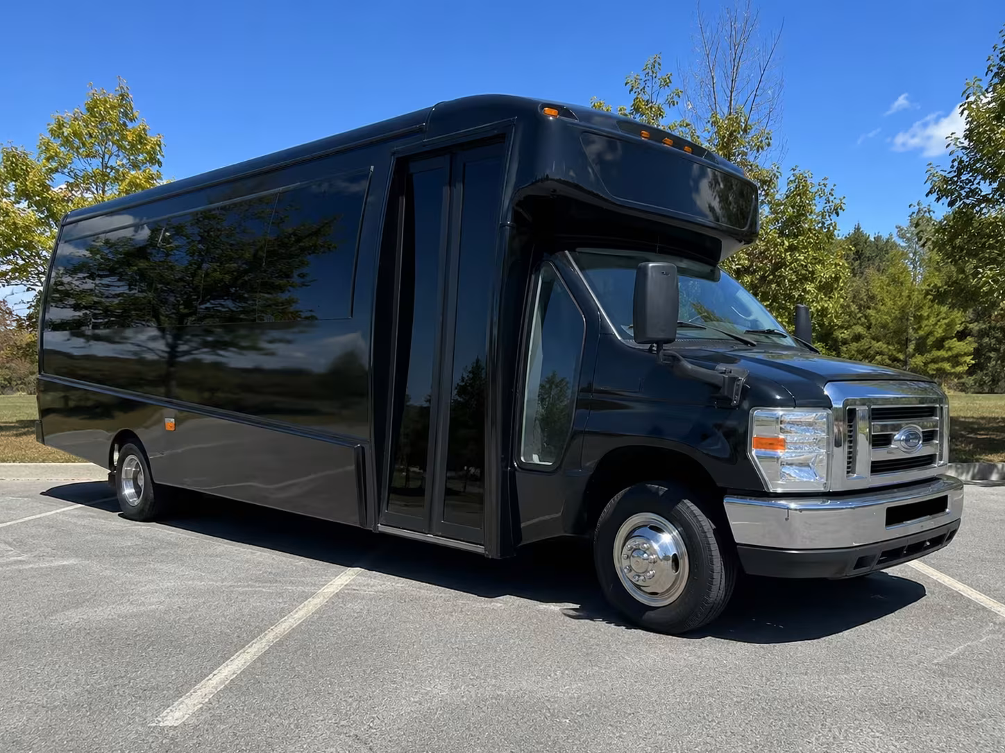 woodbury 20 passenger minibus rental